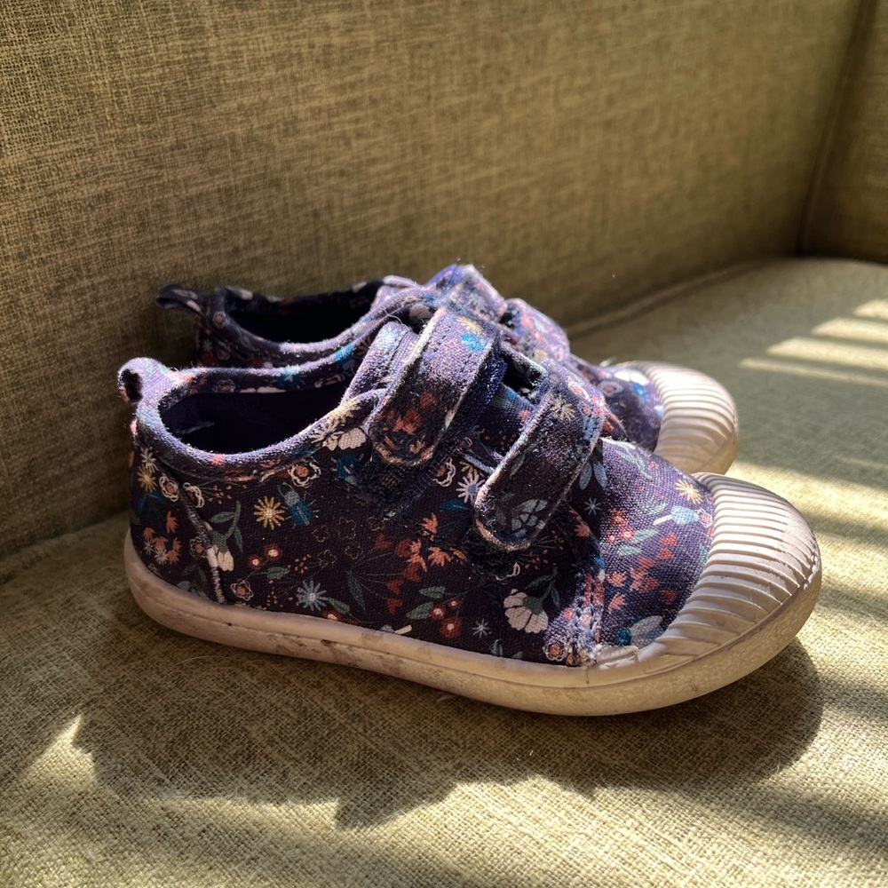 Cat&Jack toddler floral sneakers